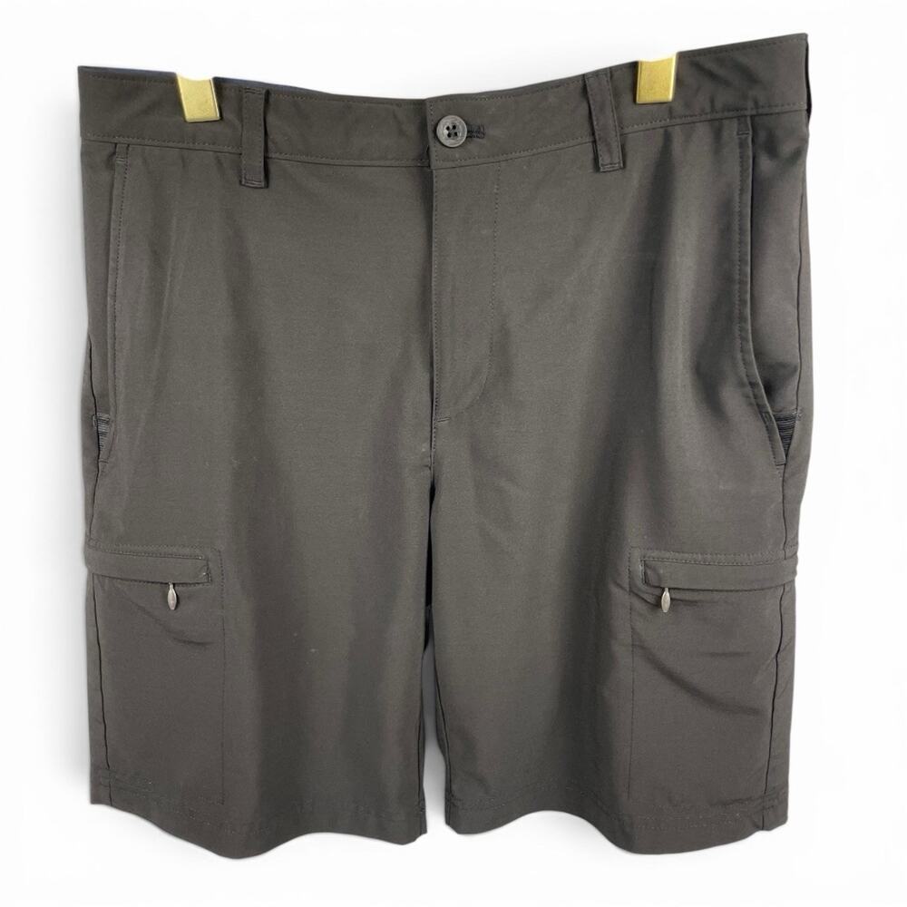 Izod Golf Swingflex Cargo Shorts Men's Black 32 9 inch